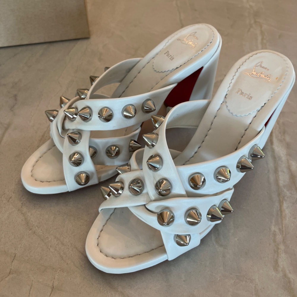 Christian Louboutin White Leather Spika Club 85 Mules, Size 39.5 - Picture 4 of 7